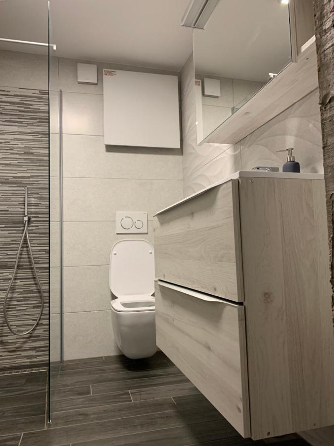 Apartma Sinitus Izola Eksteriør billede