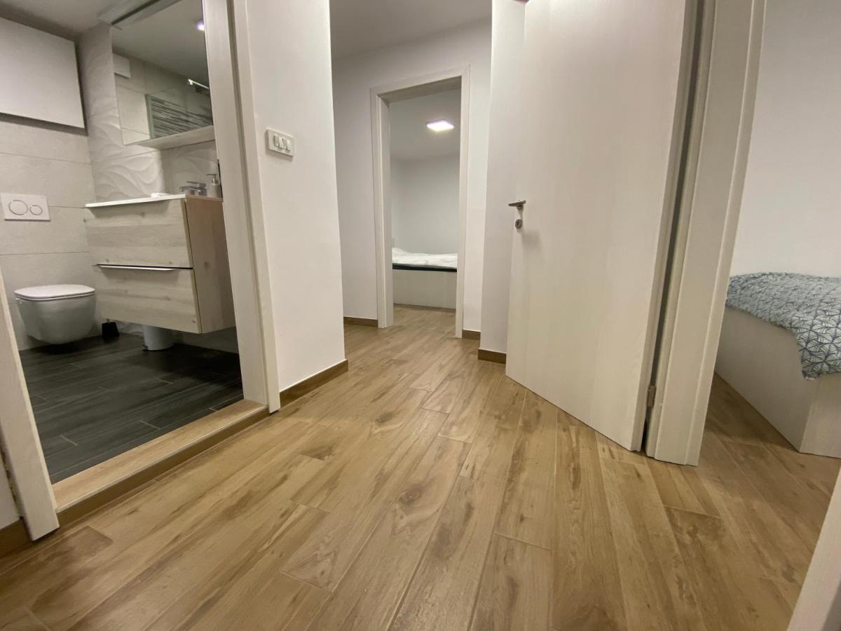 Apartma Sinitus Izola Eksteriør billede