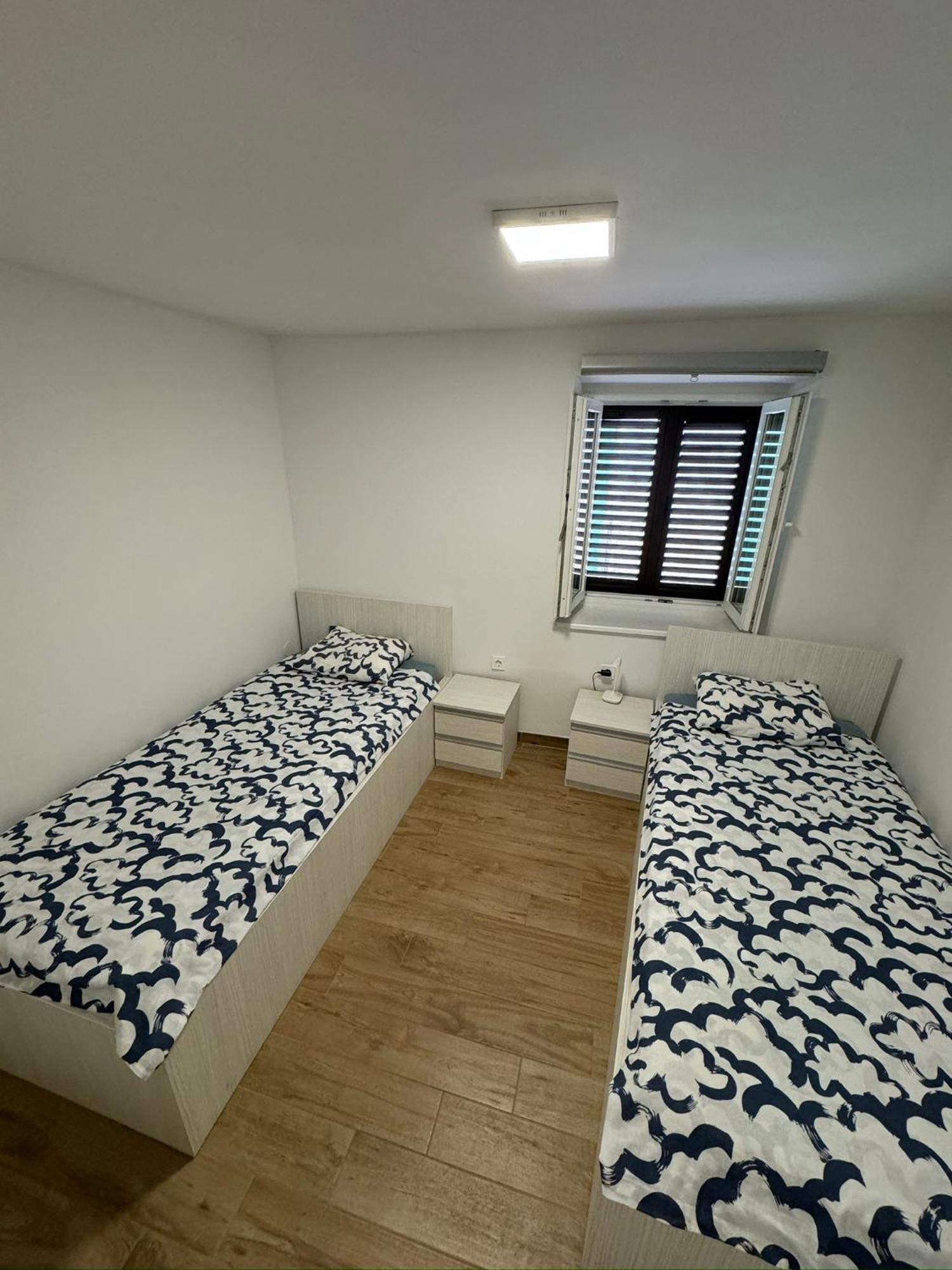 Apartma Sinitus Izola Eksteriør billede